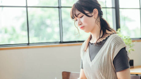 女性